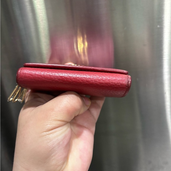 Gucci Authentic Marmont 6 key holder - Picture 15 of 17